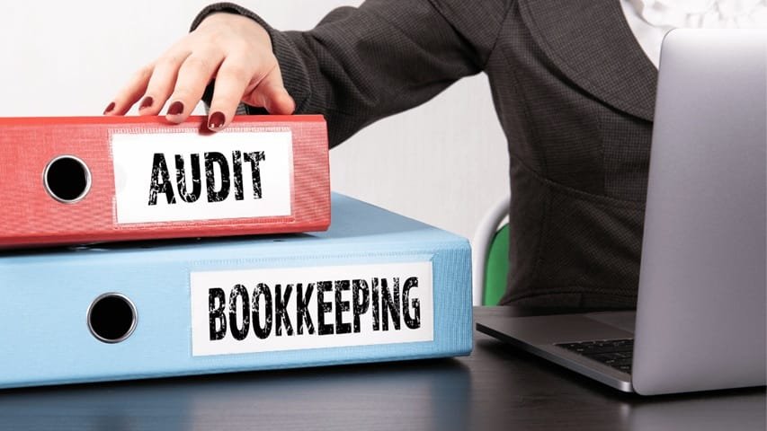 How Professional Bookkeeping Enhances Day To Day Business Clarity