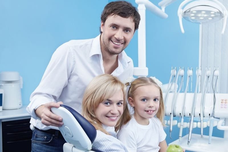 3 Reasons Family Dentistry Is The Most Convenient Option For Parents